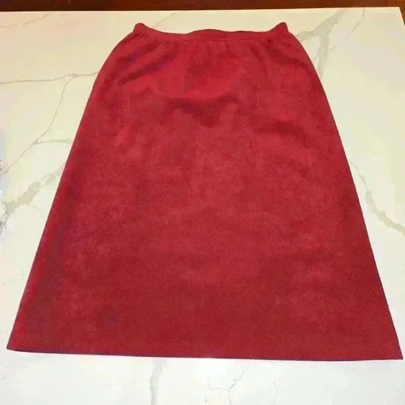 VTG Ultra Suede Womens Midi Maroon Skirt A-Line Size 30 Waist Made in the USA - Picture 1 of 8